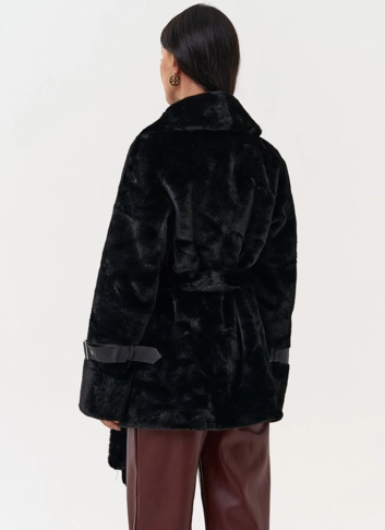 Классическая женская шуба из эко меха