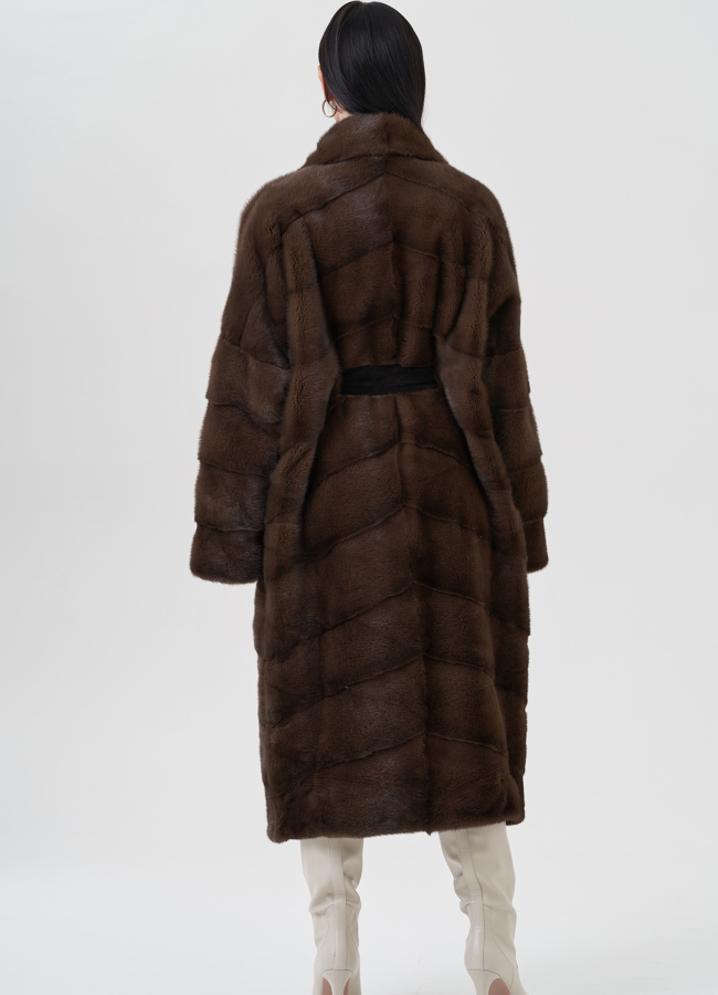 Норковая шуба с английским воротником  модель № 79697 универмаг малина