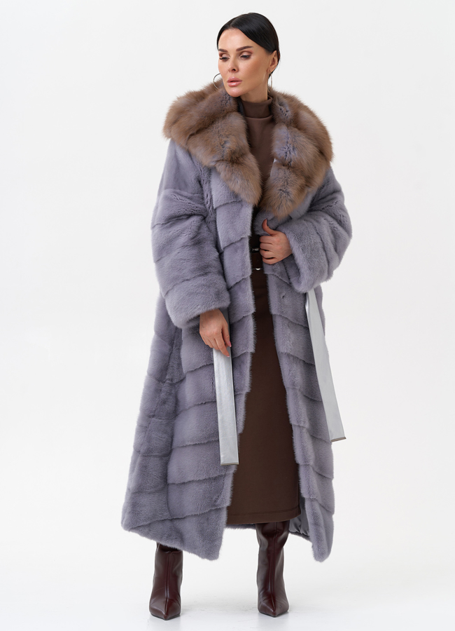 Норковая шуба с капюшоном из меха куницы модель № 27567 универмаг малина