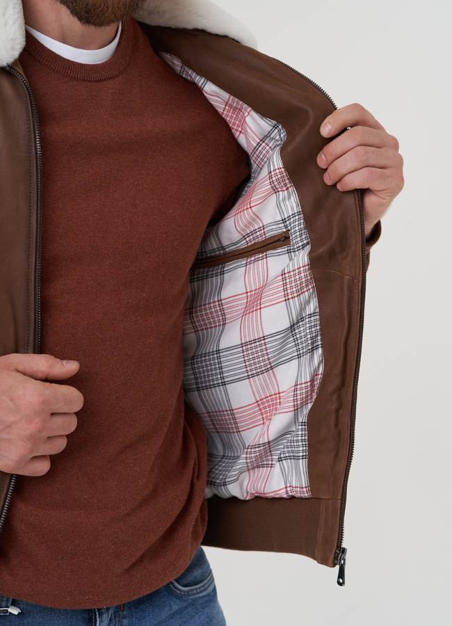 Мужская куртка из натуральной кожи  модель № 82298 универмаг малина