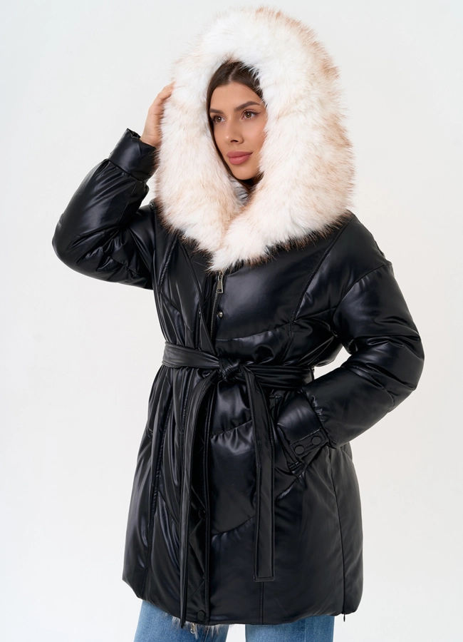 Женский пуховик из эко кожи с отделкой из эко меха модель № 30735 меха малина