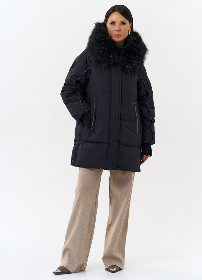 Женский пуховик с капюшоном из меха енота модель № 31972 универмаг малина