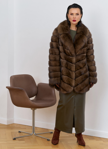 Женская шуба из соболя с английским воротником